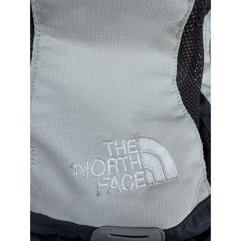 North Face Cream Gray Recon Hiking Travel Laptop Adjustable Strap Backpack Pack